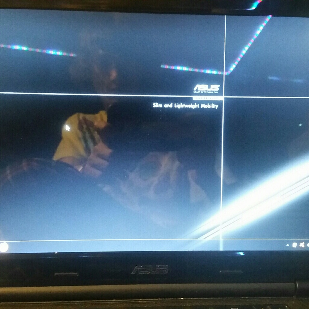 ASUS Gaming Labtop - Picture 2 of 8